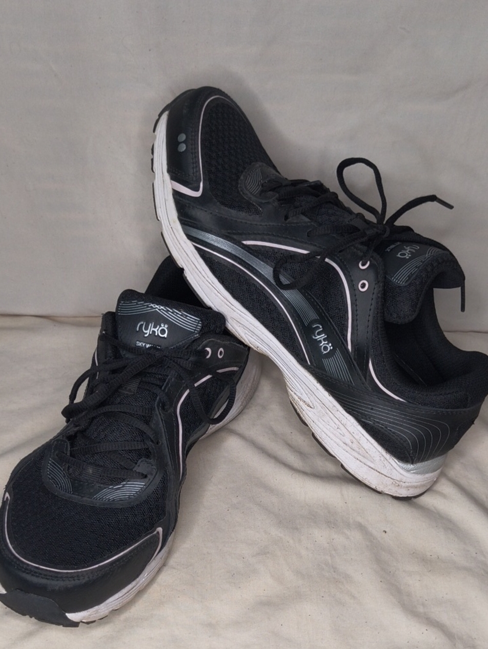 Ryka Black Athletic Sneakers with White Accents Size 11 AM